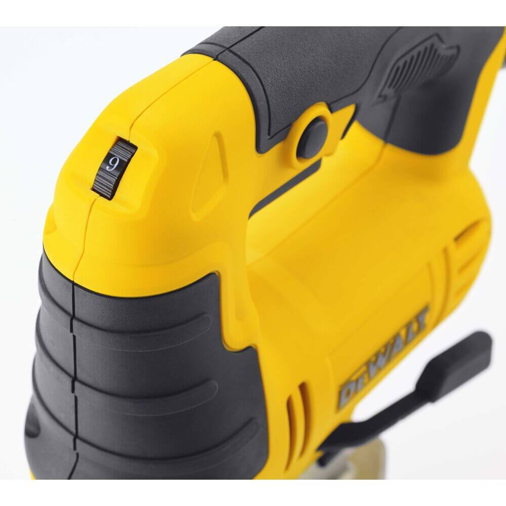 Sierra Caladora DEWALT Tipo T 650W | Precisión y Potencia para Cortes Curvos
