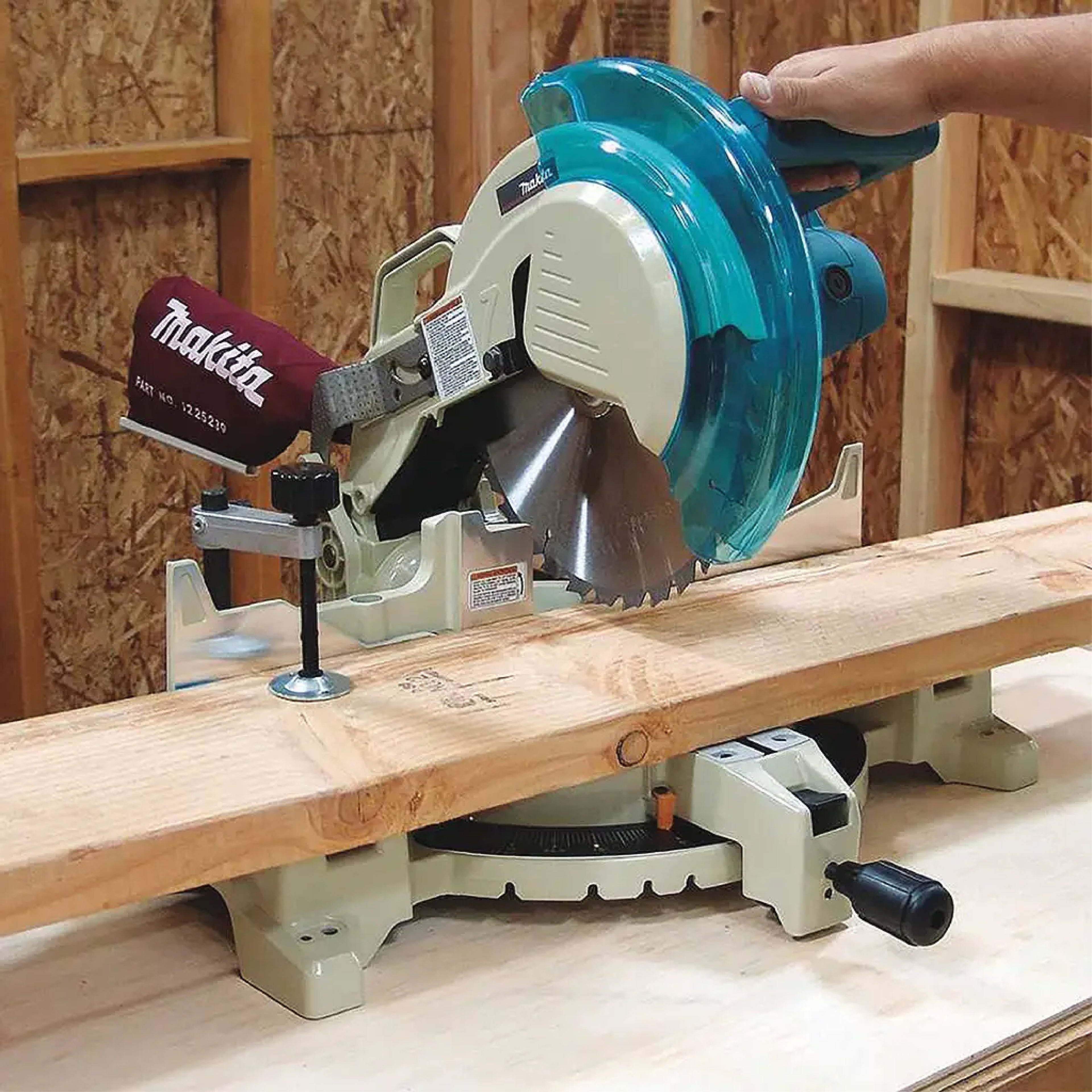 Sierra de Ingletadora Makita 10" (255mm) 1500W