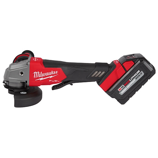 Pulidora 4-1/2” y 5” Paddle Switch Incluye 2 Baterias de 6.0AH y Cargador Milwaukee 2880-22 ¡PROMOCIÓN FERIA FERRETERA!