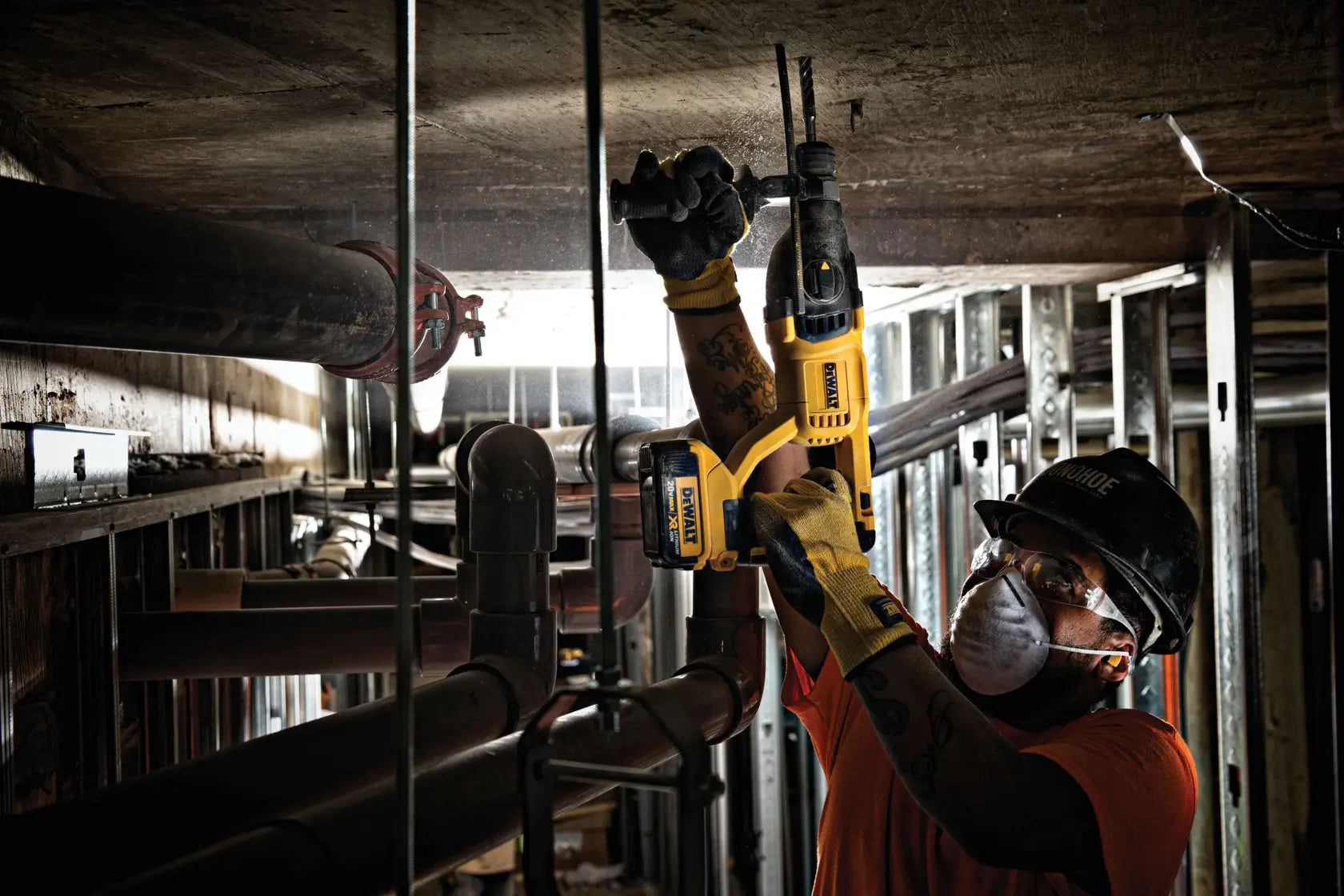 Rotomartillo SDS PLUS 20V Incluye 2 Baterias POWERSTACK de 5.0AH y Cargador Dewalt DCH133H2-B3 ¡PROMOCIÓN FERIA FERRETERA!