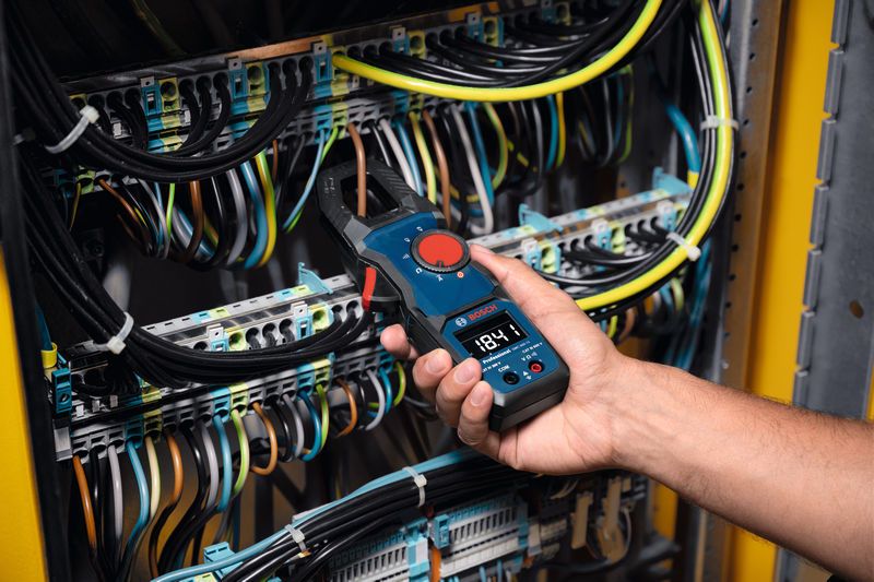Pinza Amperimetrica Bosch GMC600-15 ¡PROMOCIÓN FERIA FERRETERA!