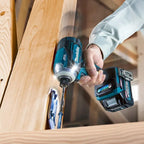 Atornillador de Impacto Makita XGT 40V + 2 Baterías 2.5Ah y Cargador | ¡Promoción Especial!