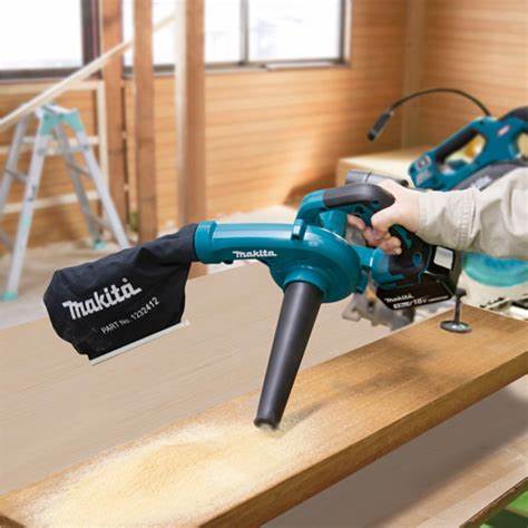 Sopladora Inalámbrica 18V LXT Makita + Batería 3.0Ah + Cargador - 0